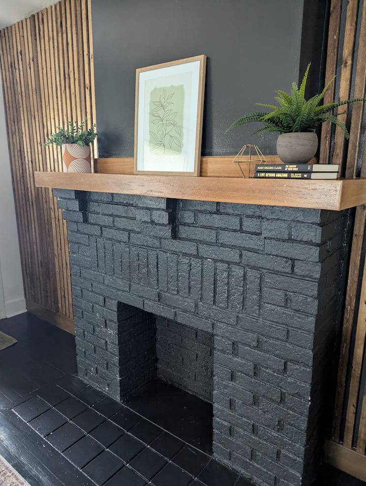 The Olive Tree | Quaint 2br | Long-term Available - Dayton, OH
