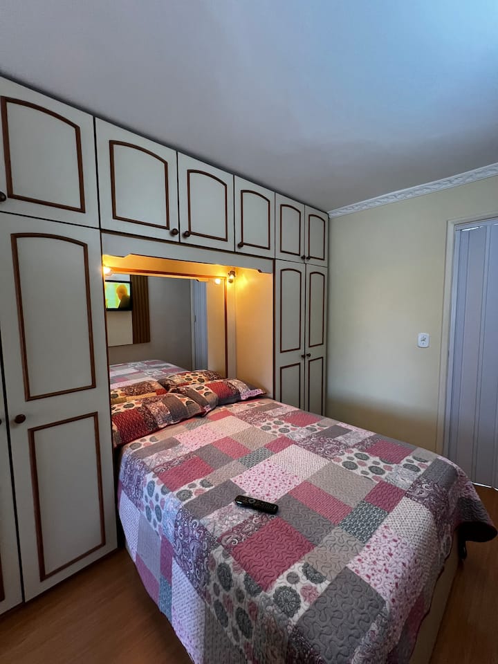 Udobnost za dobar san! Udoban krevet i mirna atmosfera u kojoj se možete dobro odmoriti.