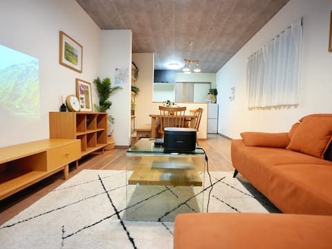 Meitai Living, 7 min walk from Ryokuchi Station/1 stop to Osaka Castle/Morinomiya/Long Stay/Direct t