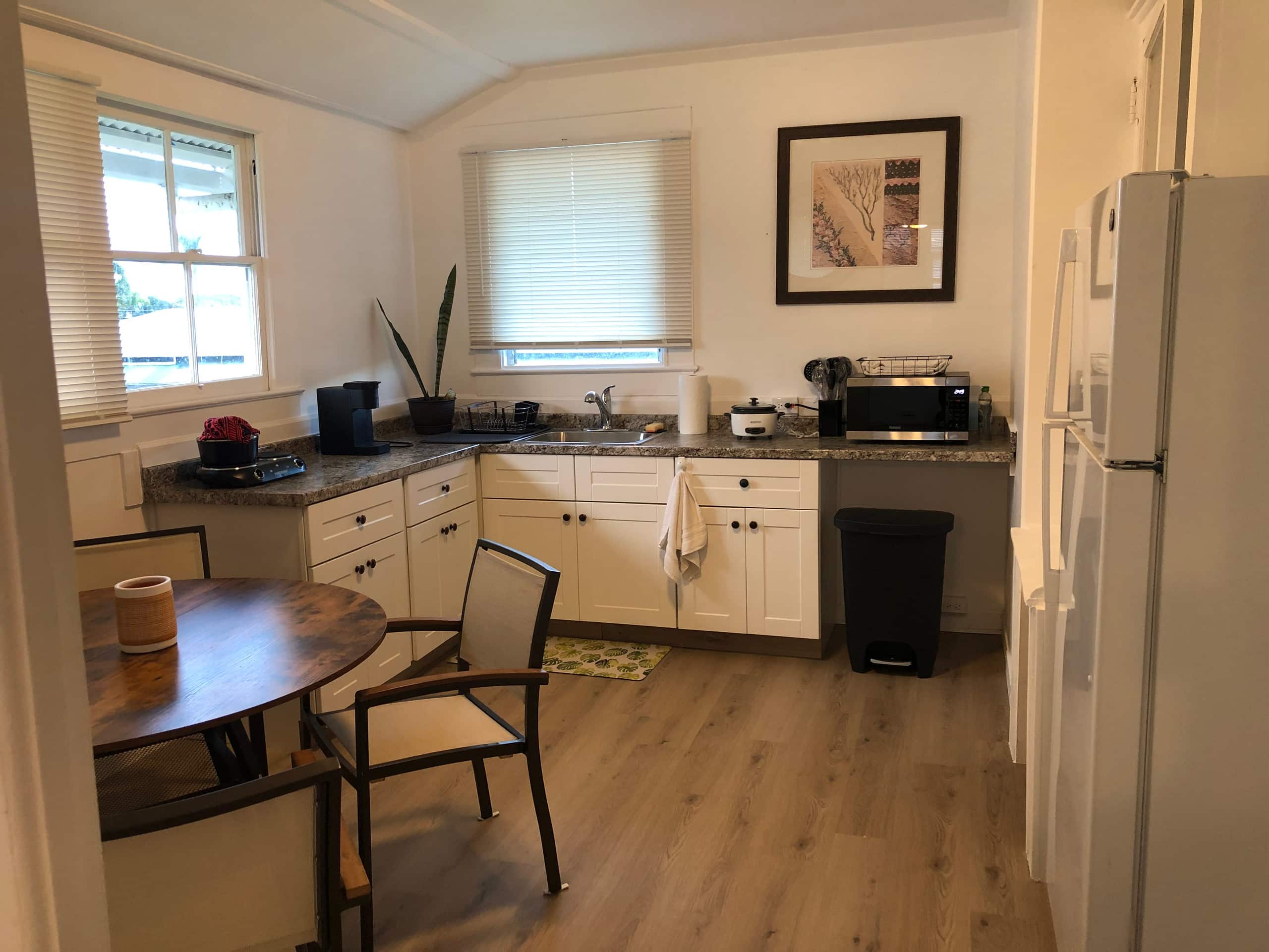 Home in Hilo · ★4.85 · 2 bedrooms · 3 beds · 1 private bath - Image 2