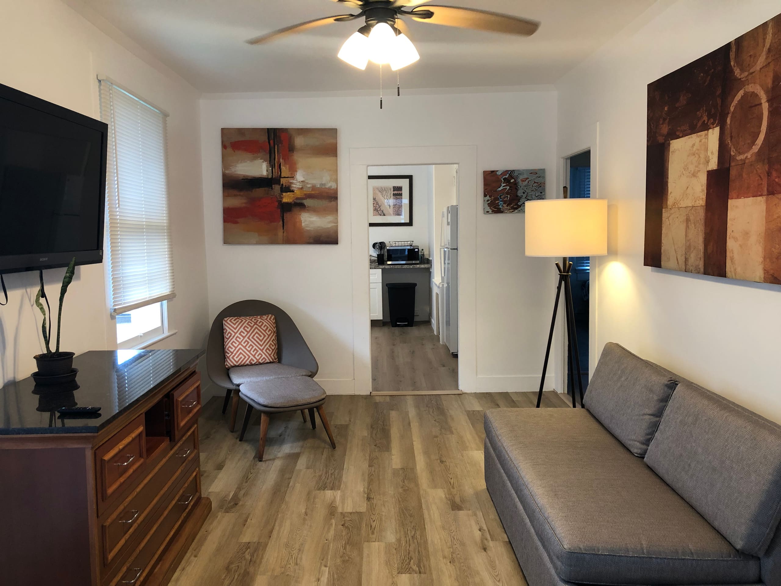 Home in Hilo · ★4.85 · 2 bedrooms · 3 beds · 1 private bath - Image 1