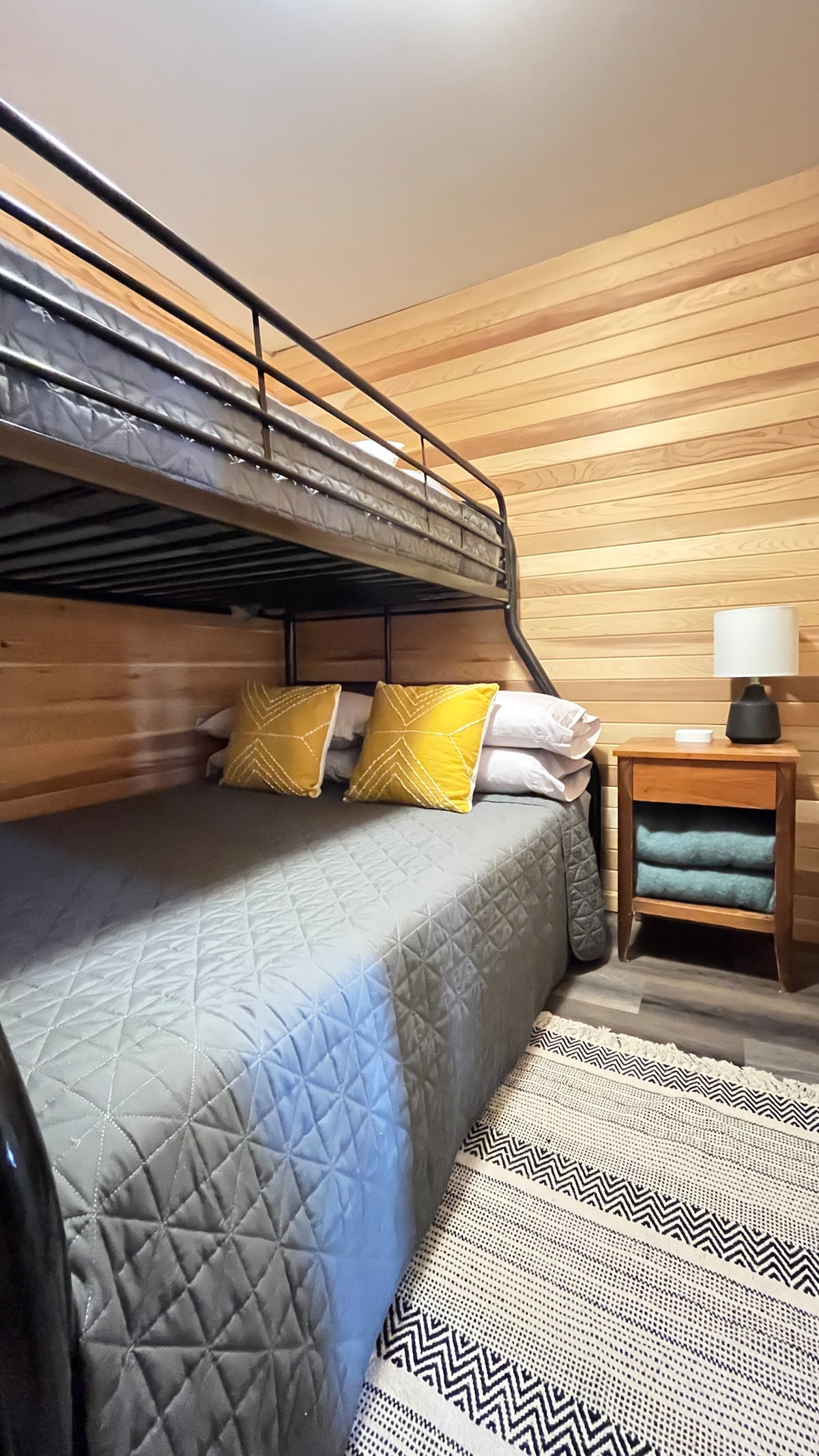 Lower Level Bedroom - Double bed with Twin bed over.