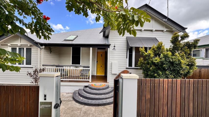 Charming Queenslander Home in South Bank