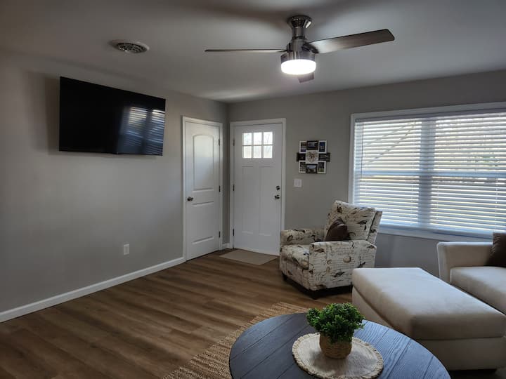 Bungalow By The Bay - Bowers Beach, DE