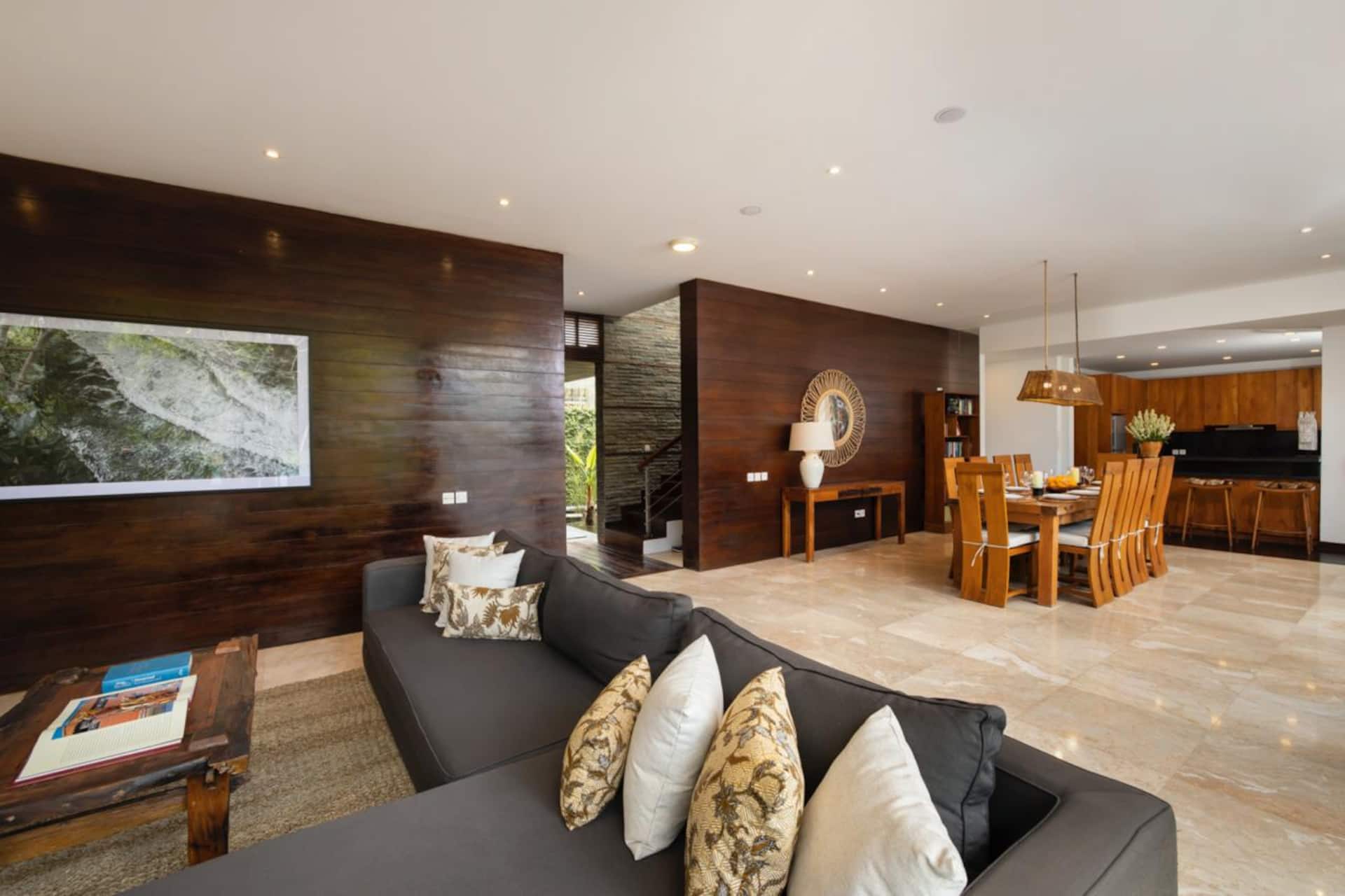 Luxe Surf Retreat 3 Bedroom Private Villa in Canggu 2