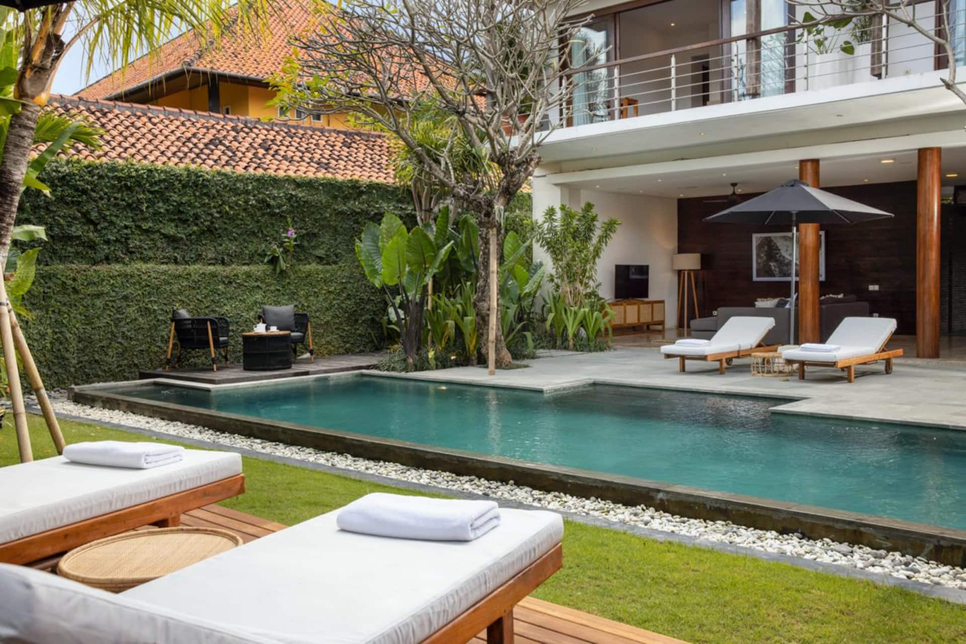 Luxe Surf Retreat 3 Bedroom Private Villa in Canggu