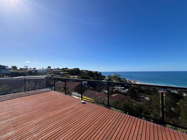 Coastal Luxe gallery image 5