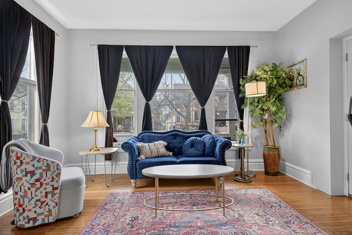 Classic Heritage Hill 1 Historic -Fully Remodeled - Grand Rapids, MI