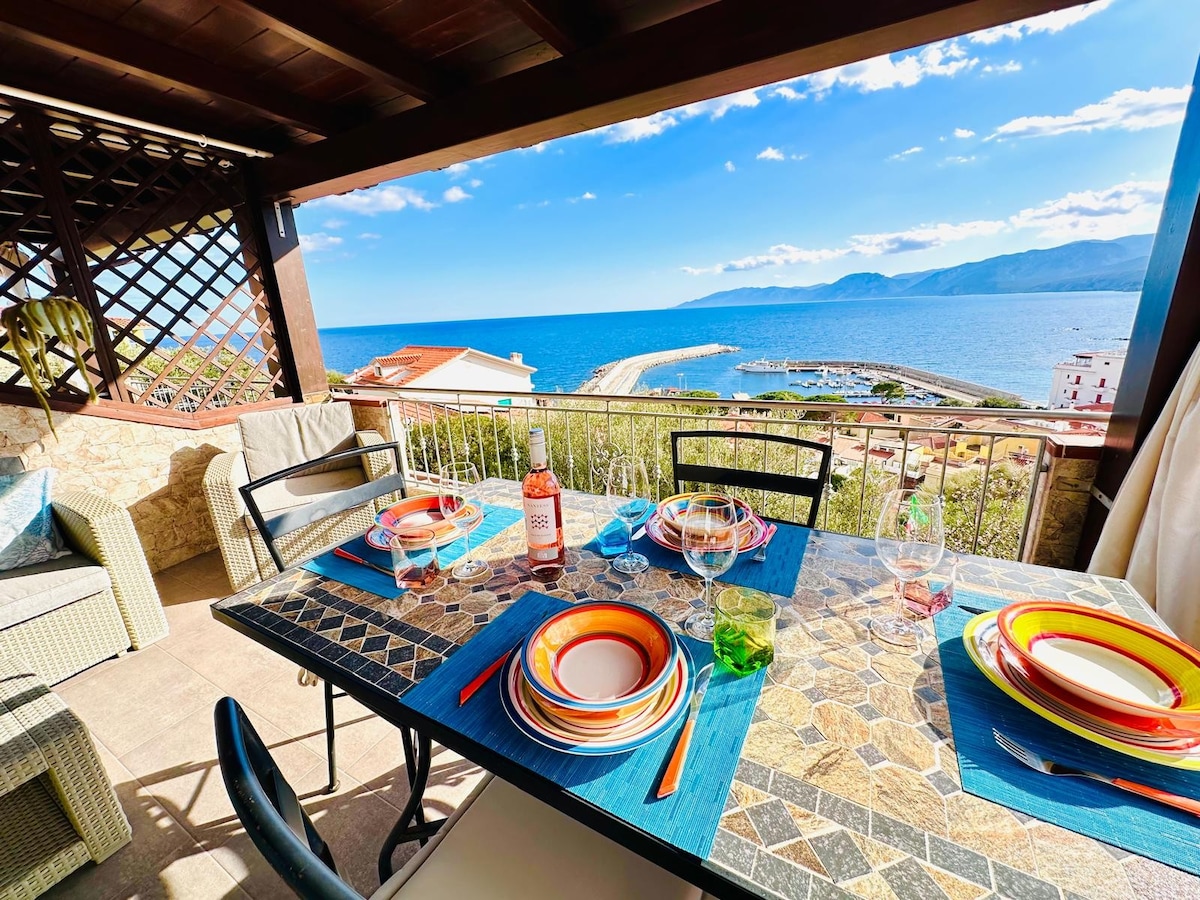 A closer look at Panoramic View Apartments