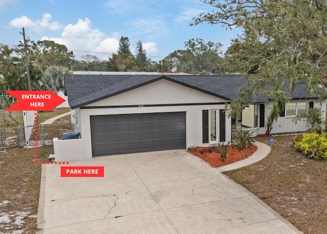 Listing in St. Petersburg