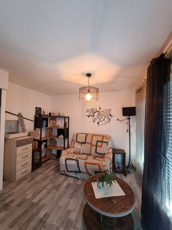 Charmant Duplex Dans Un Village Naturiste - Leucate