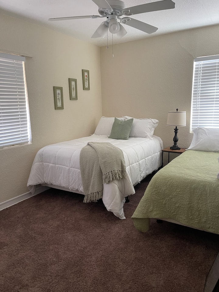 غرفة النوم 2