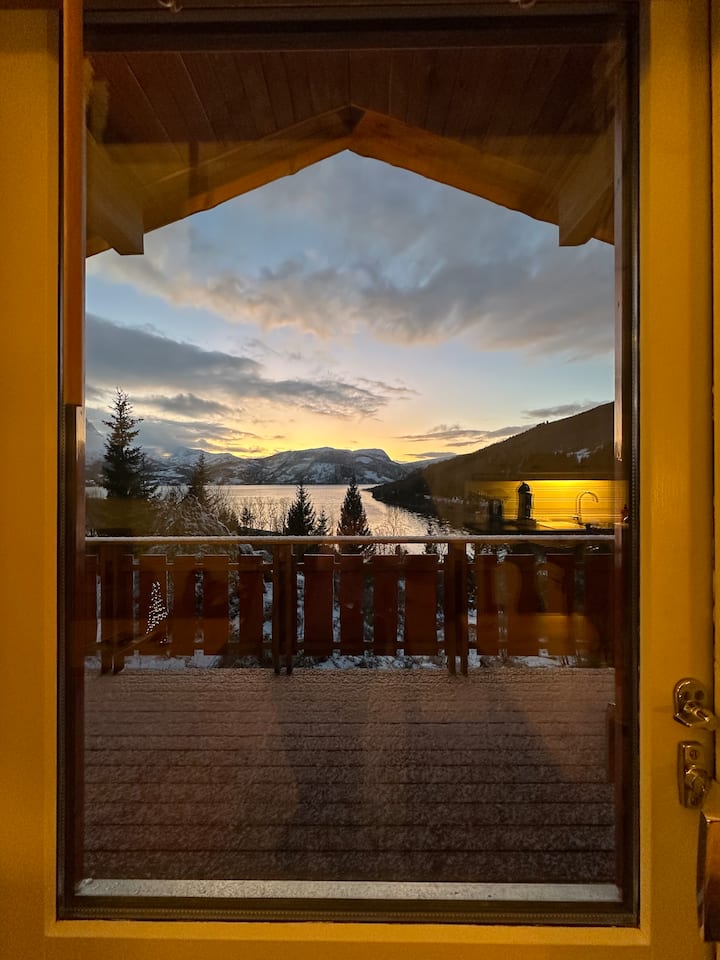 Maxi’s Cabin with Sauna and Jacuzzi
