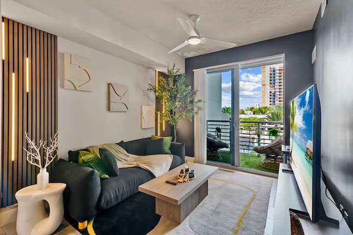 Luxury Condo Near Brickell City Centerwfh Ready - Miami