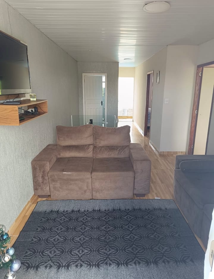 Casa Confortável Com Piscina - Matinhos