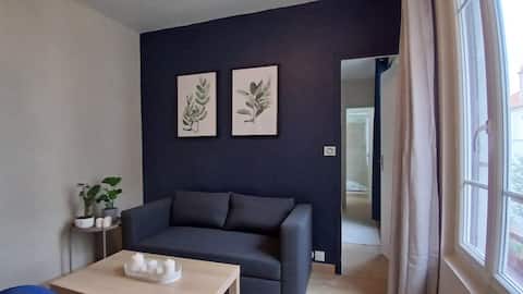 Popular Airbnb listing: Apartment close to Paris. in Asnières Sur Seine