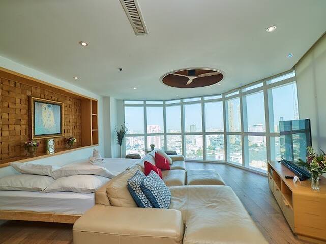Suite3 Jacuzzi River 3BR 37F Thai style breakfast* gallery image 3