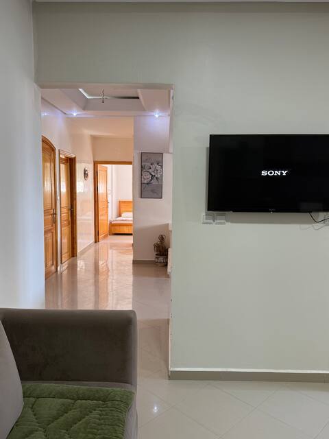 Top performing Airbnb: Modern apartment 54 in Safi Province