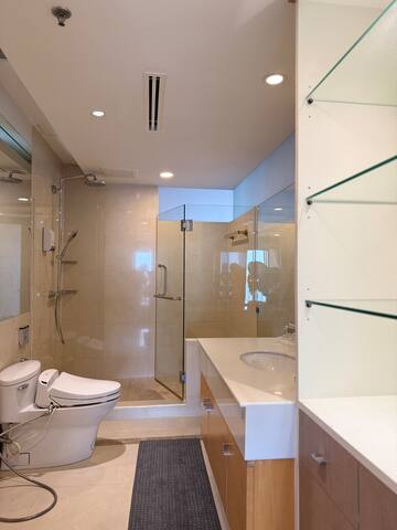 Suite2 Jacuzzi River 3BR 49F/Thai Style breakfast* gallery image 5