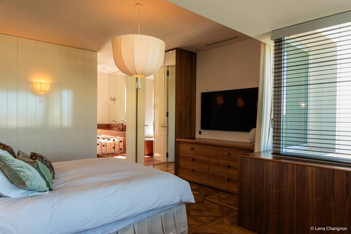 Marseille Vue mer Piscine accès Plage Corniche