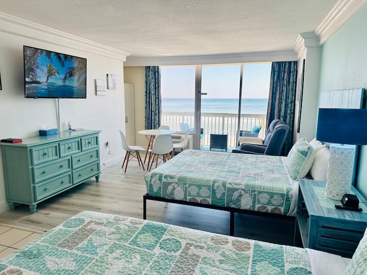 Lovely Ocean Front Studio w/private balcony - Apartments for Rent in ...