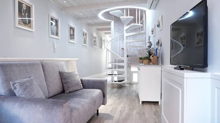 Soliana Apartments-luce - Cagliari