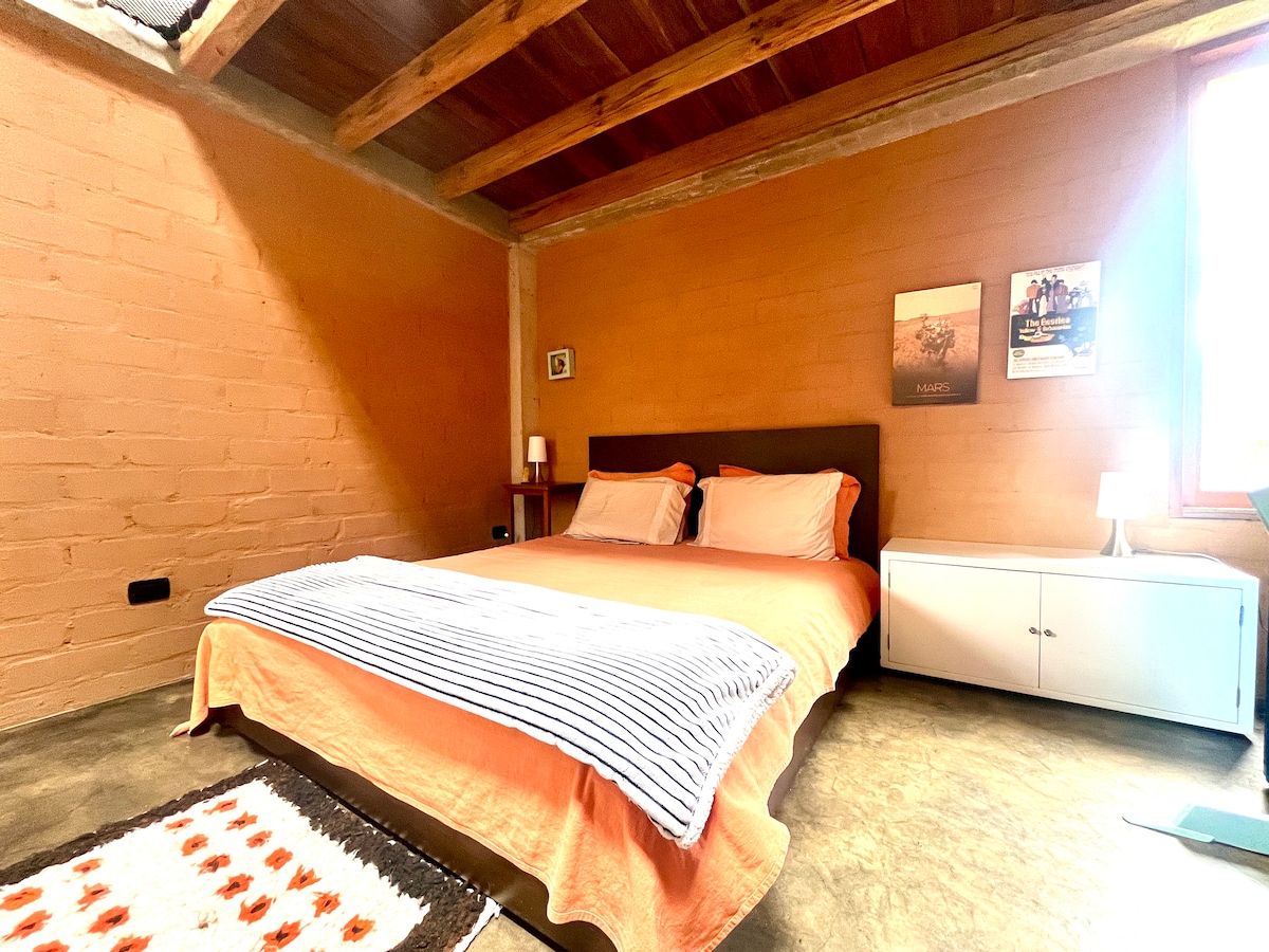 საძინებელი 2