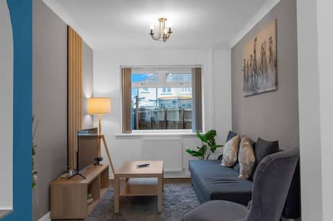 Vacant Nests | The Grampian | Free Parking