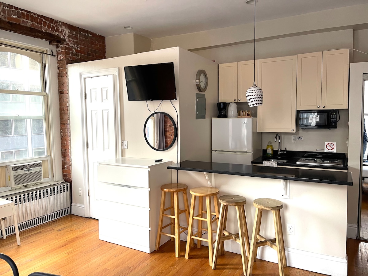 Successful Airbnb property: *Apart-hotel loft Empire State & Times Sq* in Midtown South Flatiron Union Square