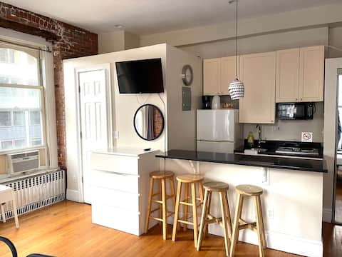 Successful Airbnb property: *Apart-hotel loft Empire State & Times Sq* in Midtown South Flatiron Union Square