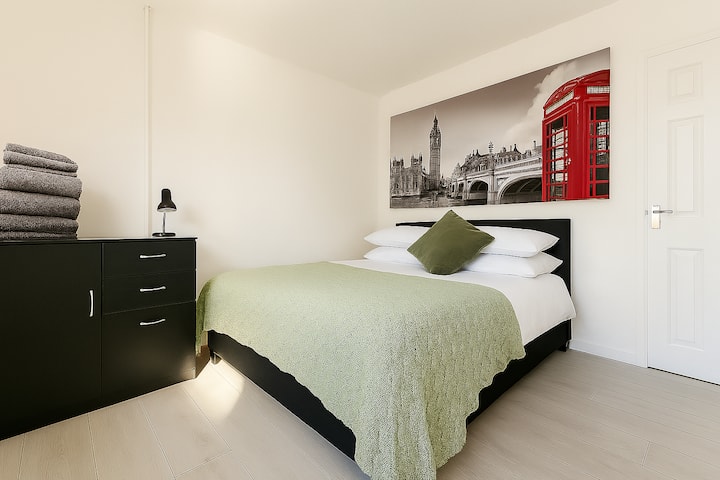 Schlafzimmer 2
