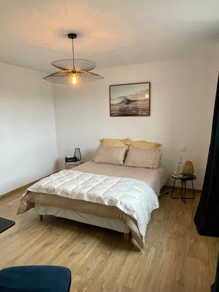 საძინებელი 1