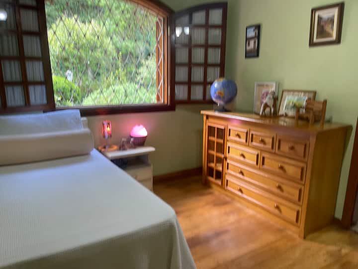 საძინებელი 2