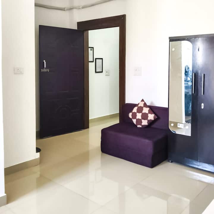 Saya’s Abode (Suites-1)(1bhk With Ac &Kitchen) - Tezpur