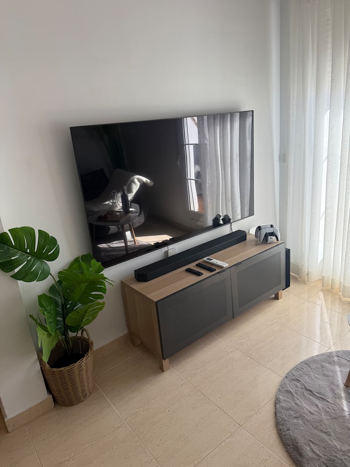 Stylish 1-bedroom Penthouse! - Fuengirola