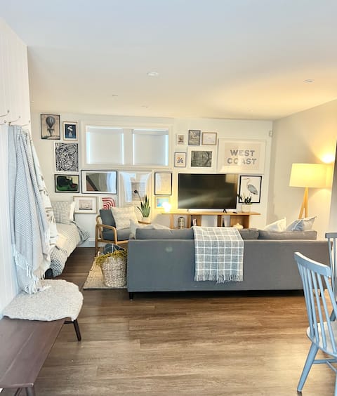 Popular Airbnb listing: Professionally Designed Near Downtown | King Bed! in Strathcona