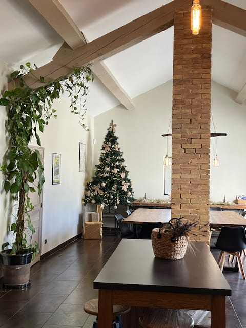 Family mask with pool and children's games