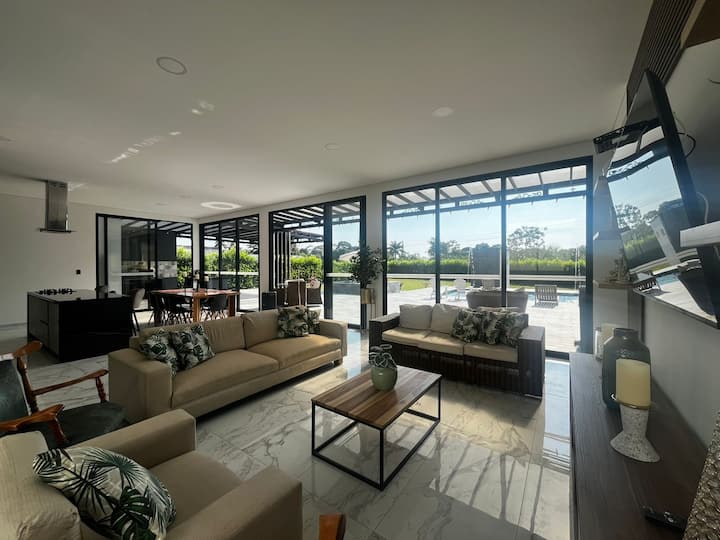 Hermosa Casa De Campo En Acacias - Acacías