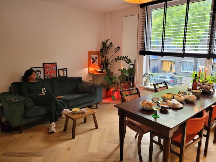 Colorful & Cozy Retreat - Amsterdam