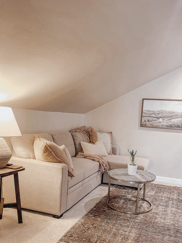 Rosalie Upstairs Family Suite-guesthouse On Girod - Mandeville, LA