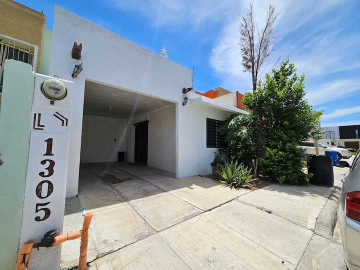 Safe and quiet. Spacious house. Weekly discount.