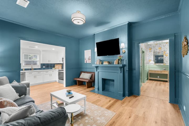 Blue Mile Bungalow | Statesboro Near Gsu – 3br/2ba - Statesboro, GA