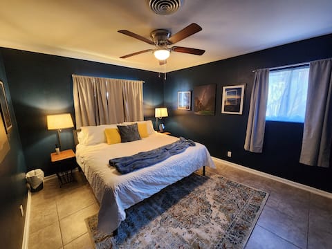 Successful Airbnb property: Dog friendly, 12 min to downtown ATX in Parker Lane