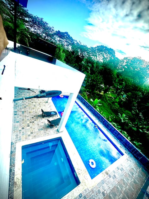 Double P Ranch
20 guests, BBQ and pool
Buggy rental