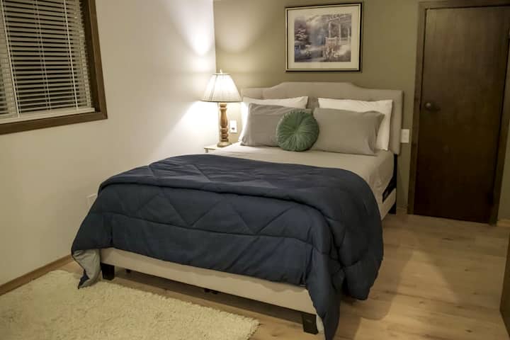 Ზედა სართული მე-4 საძინებელი ორადგილიანი საწოლი 