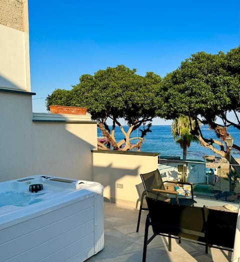 Top performing Airbnb: Sunrise Sea front in Santa Flavia
