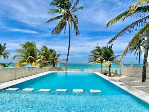 Beachfront house 2Bed, 2Baths & Large Pool