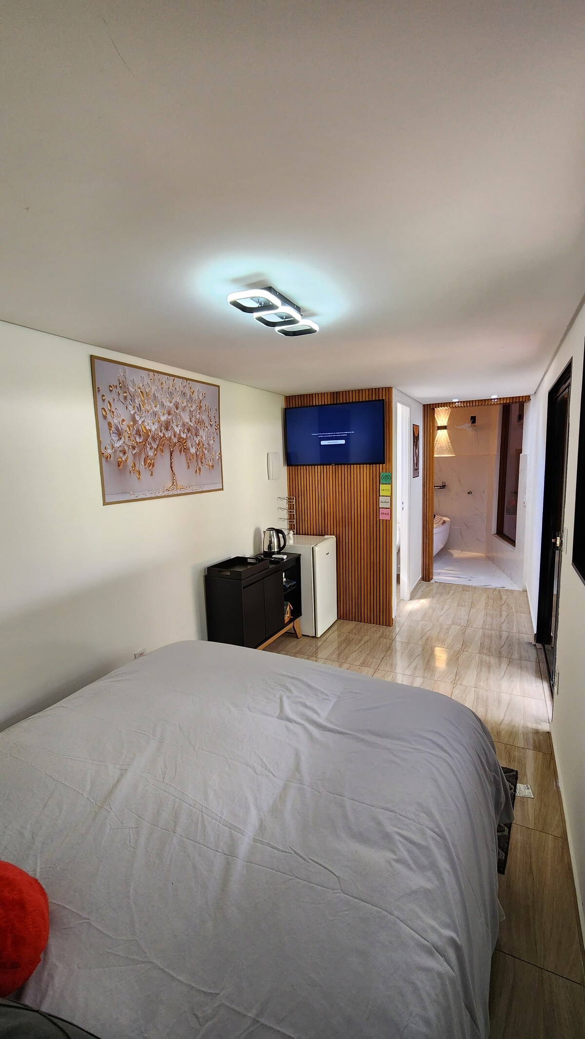 Airbnb em destaque: Cozy Container Chalet with Pool View em Ibiúna