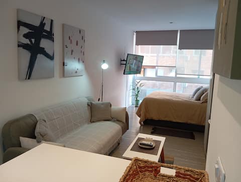 Top performing Airbnb: Modern apartment, downtown and on the Rambla. in Ciudad Vieja