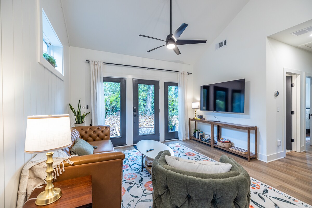 Top Airbnb: Luxe Urban Retreat w/ Sauna & Porch Bed Swing in East Lake